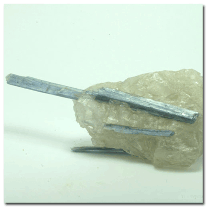 Kyanite meaning Kyanite_header