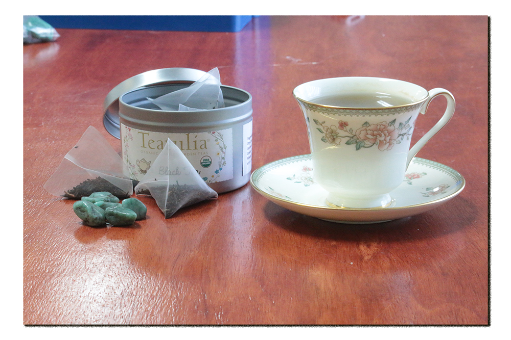 Emerald Crystal Tea Set of 12 Teabags Crystal Vaults