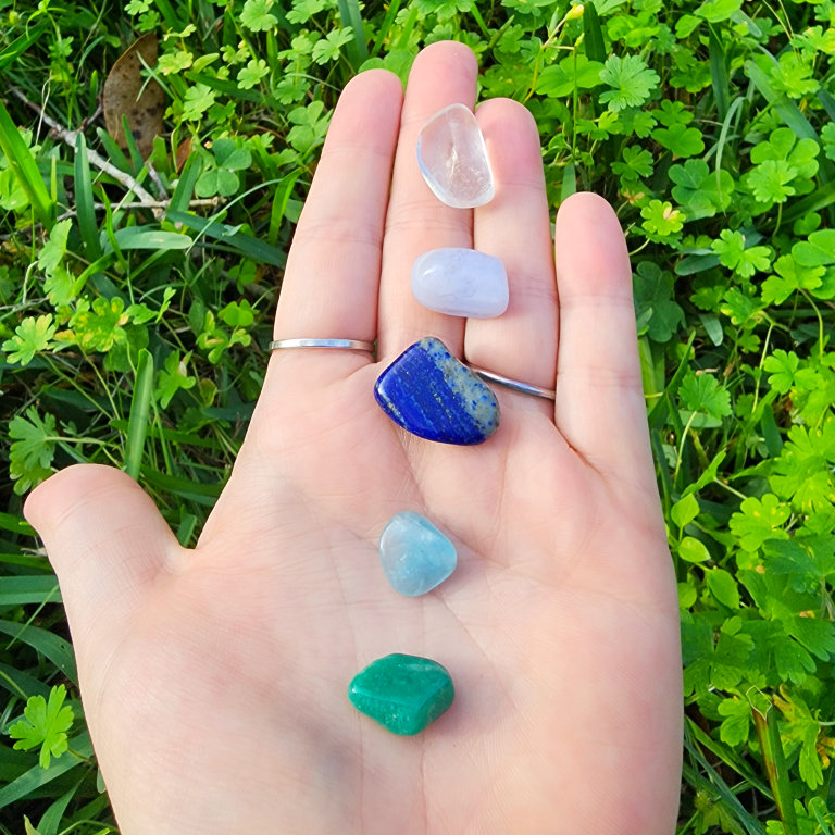 Throat Chakra Crystal Kit Crystal Vaults