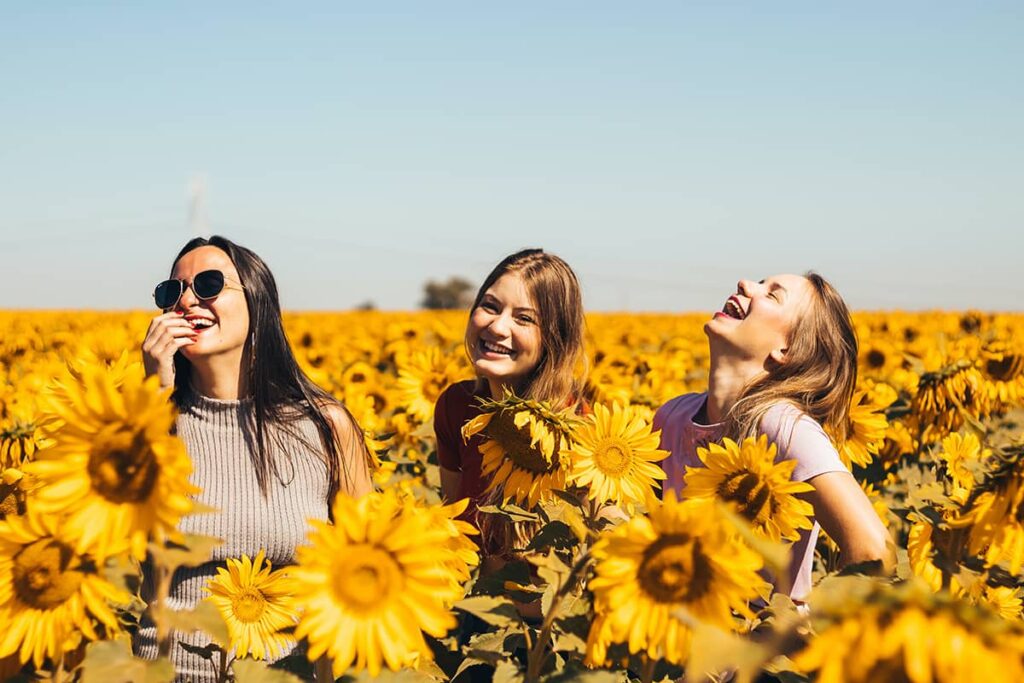 antonino-visalli-RNiBLy7aHck-unsplash-rs crystals that make you feel good
