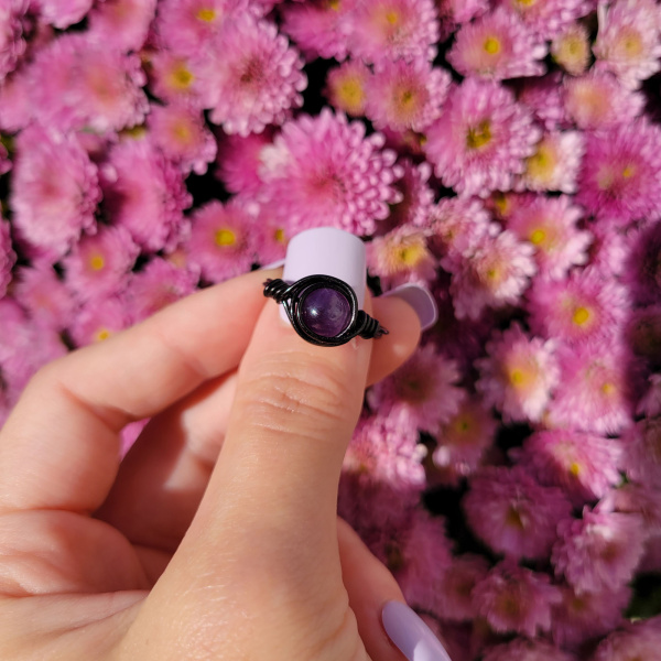 Amethyst Wire Wrapped Ring Black - Image 2