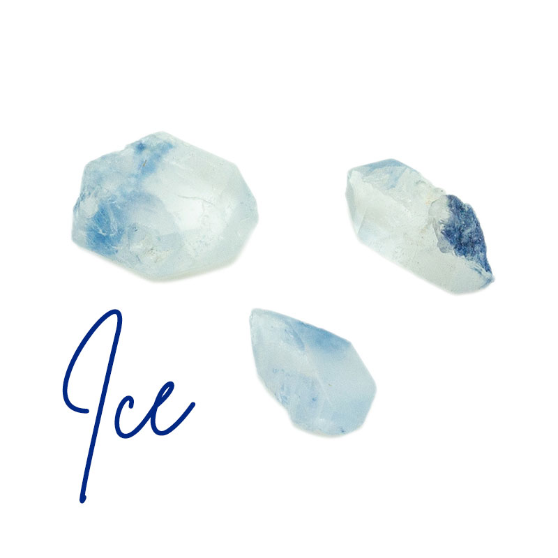 Dumortierite in Quartz