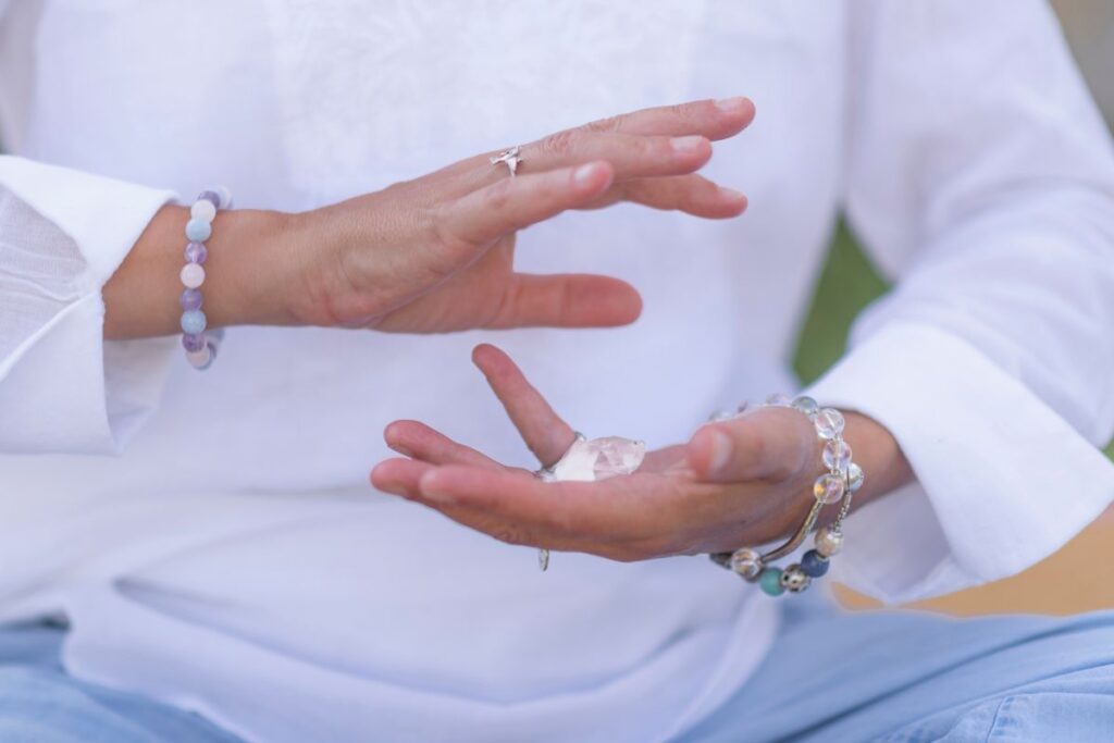 crystals-meditation how to use crystals during meditation