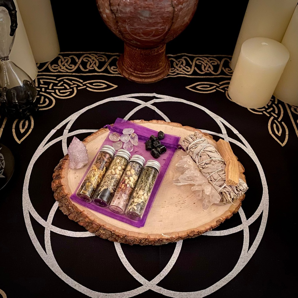 Moon Water Kit Crystal Vaults