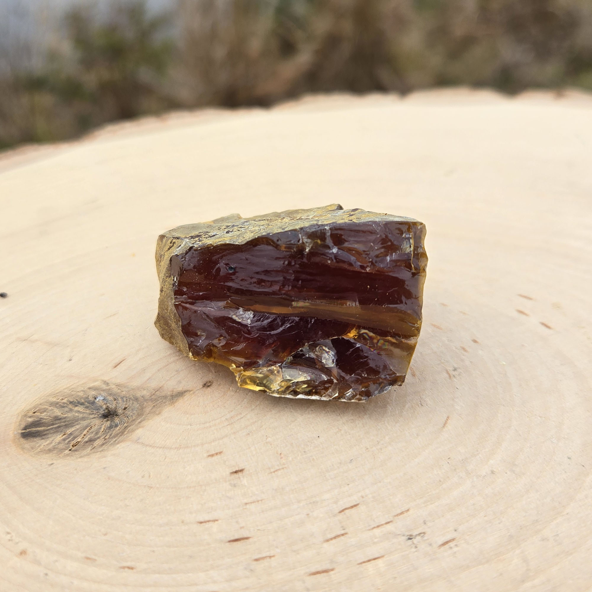 Natural Fluorescent Sumatra Amber